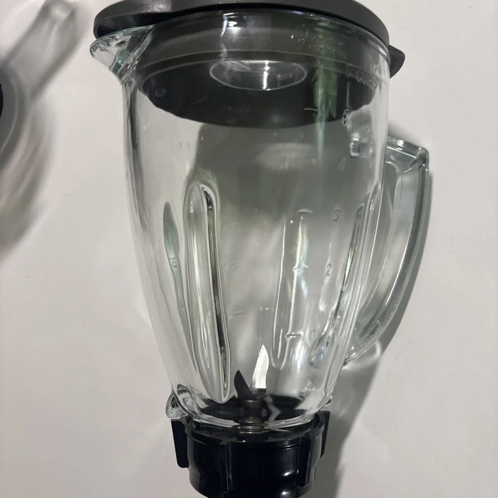 Oster 3-in-1  700W Blender Kitchen System Chrome Shaker Processor Pitcher EUC